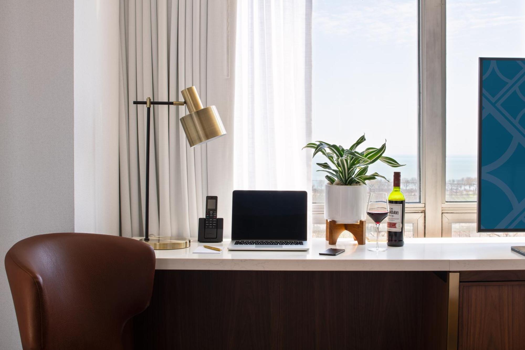 Le Meridien Essex Чикаго Екстериор снимка