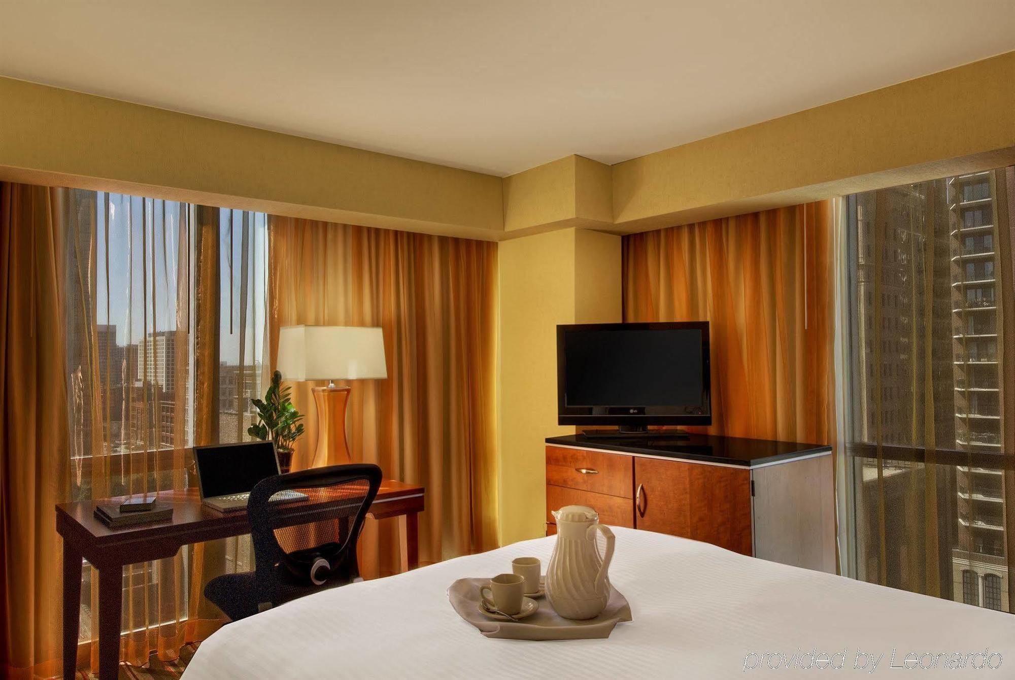 Le Meridien Essex Чикаго Екстериор снимка